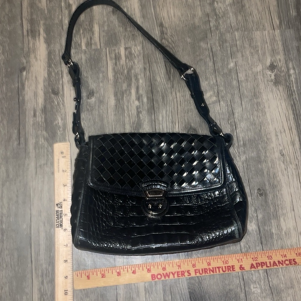 BRAHMIN Black Croc Embossed / Woven Leather Shoulder Bag - Picture 5 of 11